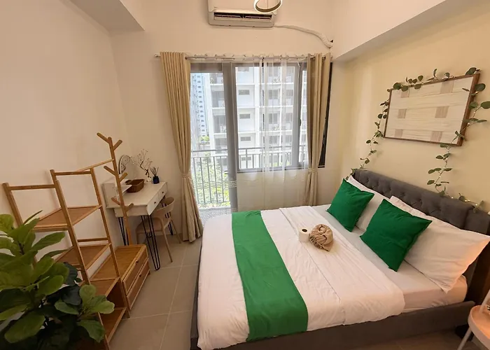 Shore 2 Residences Rm 539 Emerald Pool View By Prime *