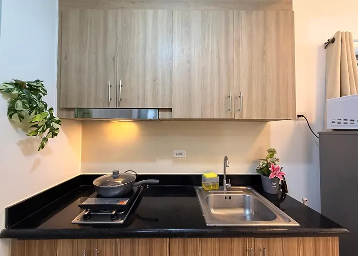 Shore 2 Residences Rm 539 Emerald Pool View By Prime Apartment Manila
